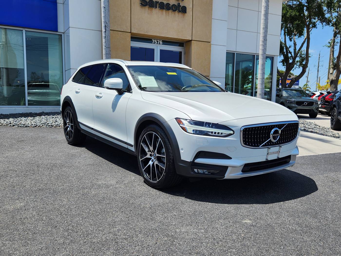 2019 Volvo V90 Cross Country T6 — Wagon — 48,725 mi — Sarasota, FL