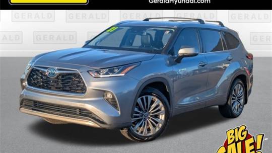 2021 Toyota Highlander Hybrid Platinum — SUV — 69,184 mi — North Aurora, IL