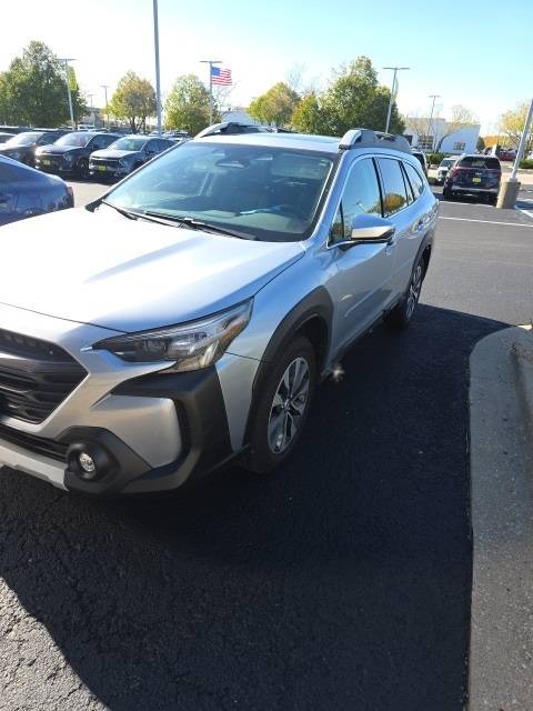2025 Subaru Outback Touring — SUV — 8,753 mi — North Aurora, IL