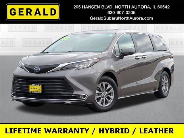 2022 Toyota Sienna XLE — Minivan — 44,432 mi — North Aurora, IL