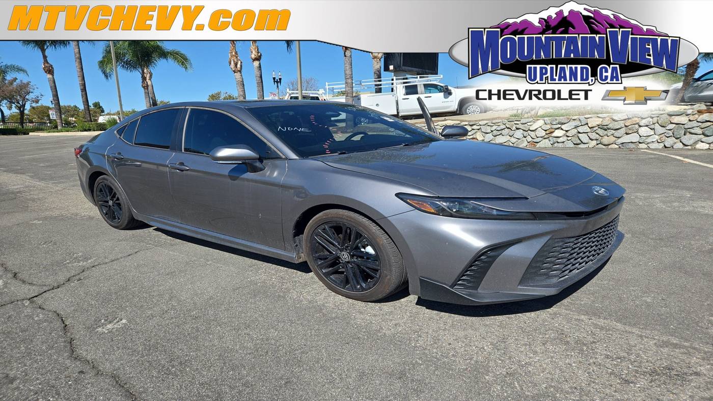 2025 Toyota Camry Hybrid SE — Sedan — 25,286 mi — Upland, CA