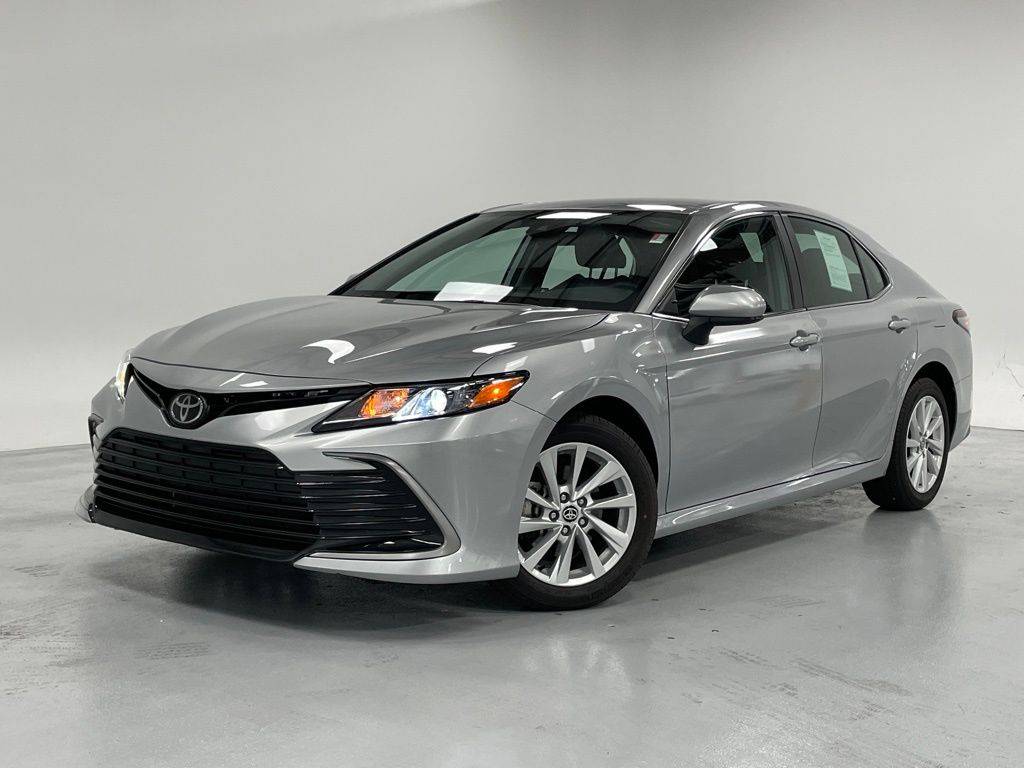 2023 Toyota Camry LE — Sedan — 12,162 mi — Aurora, IL