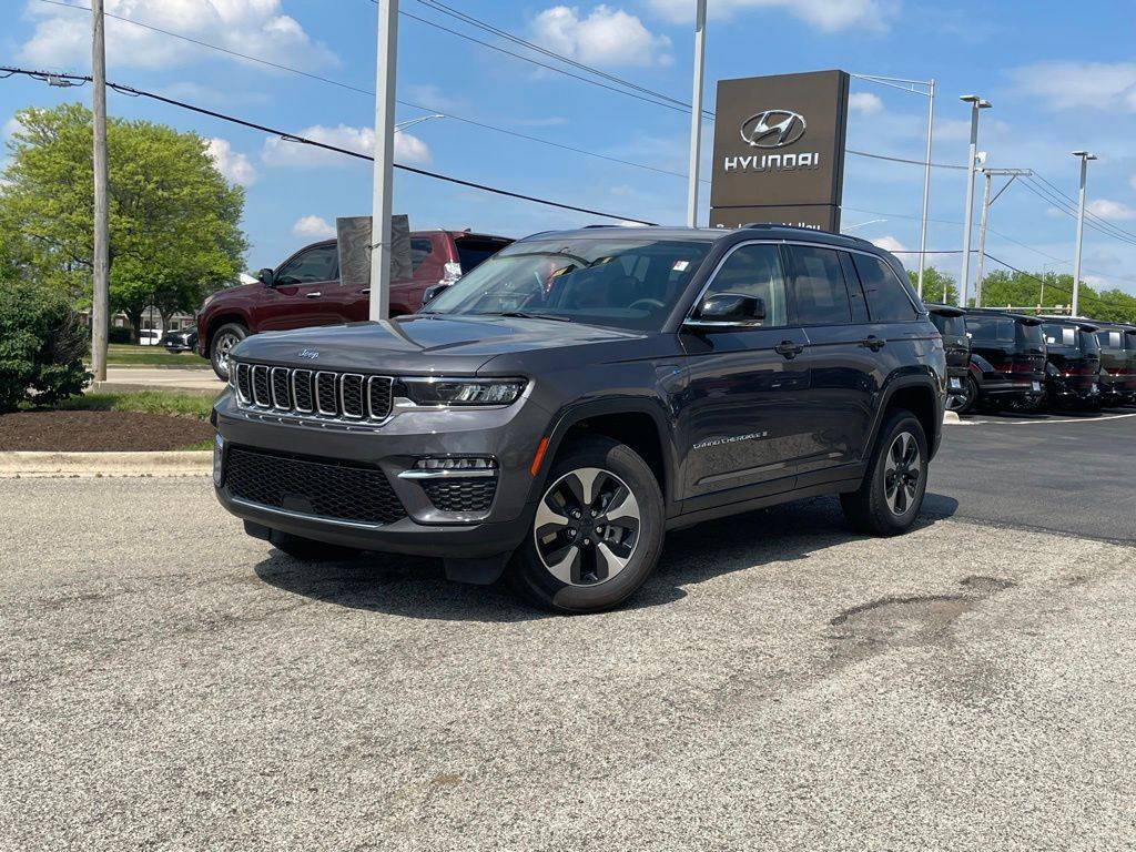 2023 Jeep Grand Cherokee 4xe — SUV — 7,642 mi — Aurora, IL