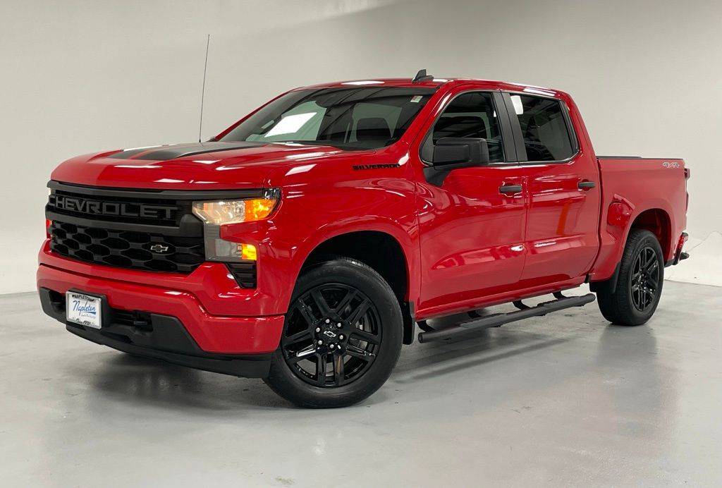 2022 Chevrolet Silverado 1500 Custom — Pickup Truck — 37,811 mi — Aurora, IL