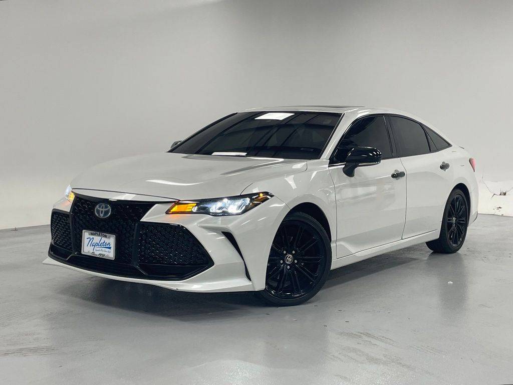 2022 Toyota Avalon Hybrid XSE Nightshade — Sedan — 43,373 mi — Aurora, IL