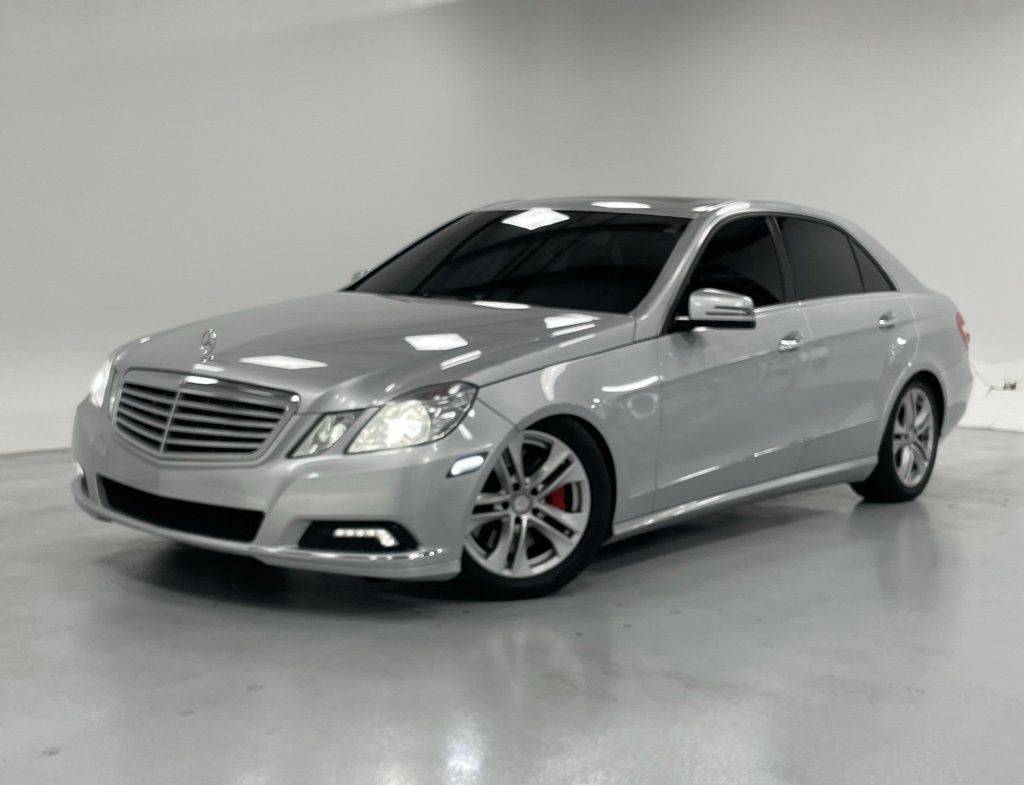 2010 Mercedes-Benz E-Class E 550 — Sedan — 56,070 mi — Aurora, IL