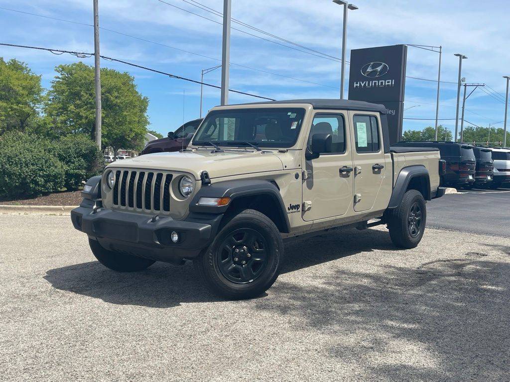 2022 Jeep Gladiator Sport — Pickup Truck — 19,282 mi — Aurora, IL