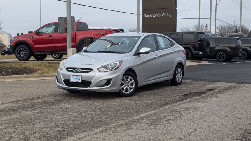 2012 Hyundai Accent GLS — Sedan — 67,650 mi — Aurora, IL