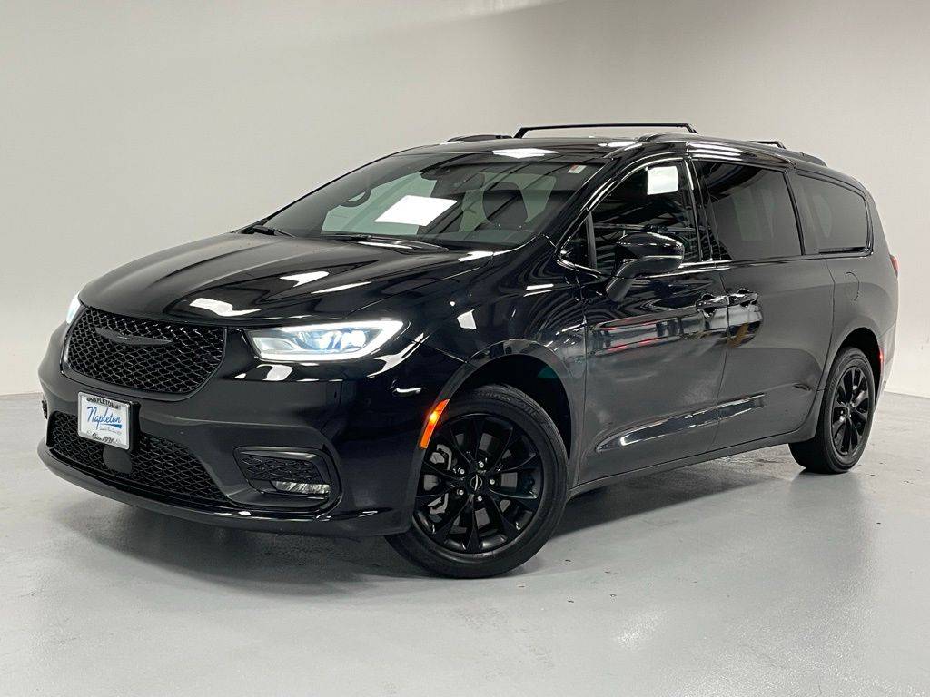 2021 Chrysler Pacifica Touring L — Minivan — 76,763 mi — Aurora, IL