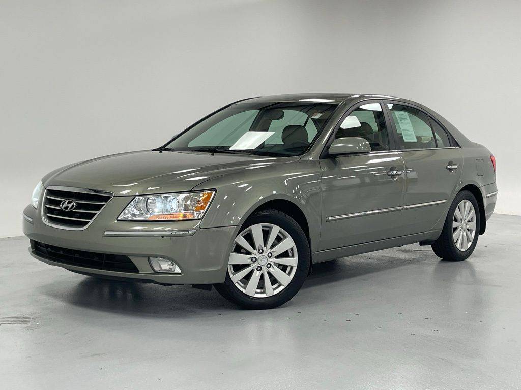 2010 Hyundai Sonata Limited — Sedan — 99,515 mi — Aurora, IL