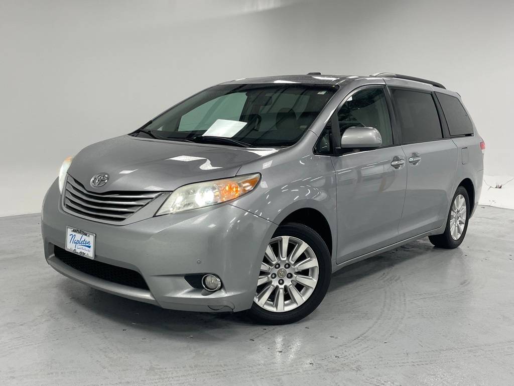 2011 Toyota Sienna Limited — Minivan — 277,227 mi — Aurora, IL