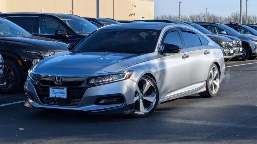 2019 Honda Accord Touring — Sedan — 101,029 mi — Aurora, IL