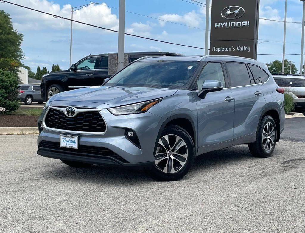 2022 Toyota Highlander XLE — SUV — 25,213 mi — Aurora, IL