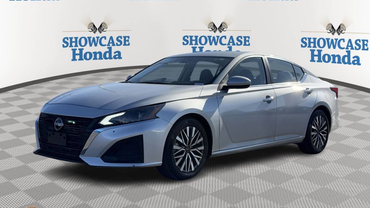 2023 Nissan Altima SV — Sedan — 33,128 mi — Phoenix, AZ