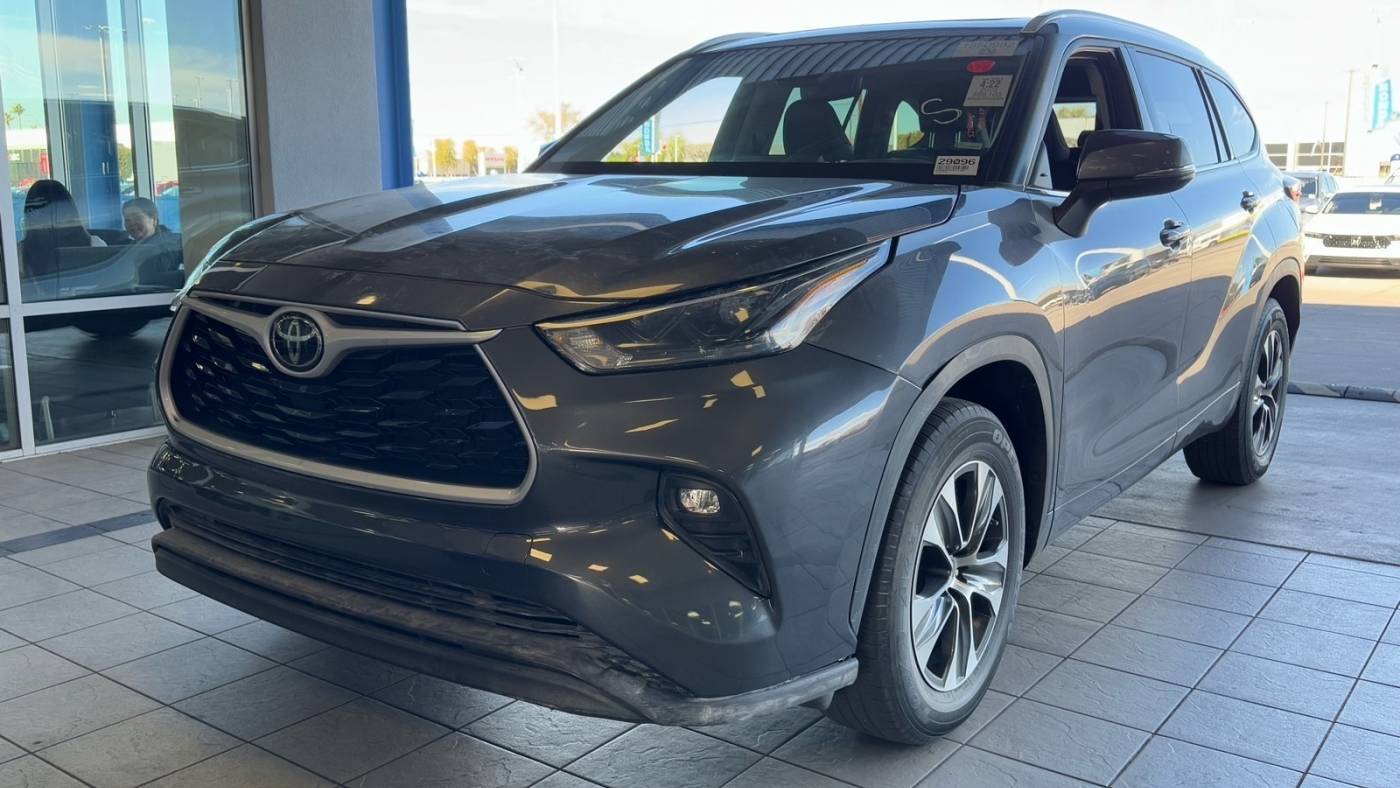 2022 Toyota Highlander XLE — SUV — 69,103 mi — Phoenix, AZ