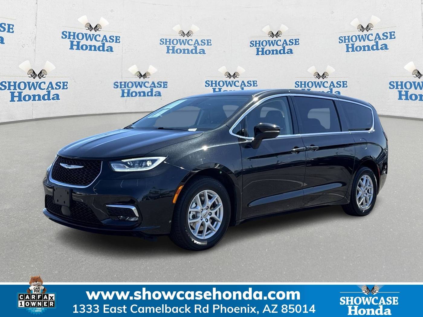 2023 Chrysler Pacifica Touring L — Minivan — 48,500 mi — Phoenix, AZ