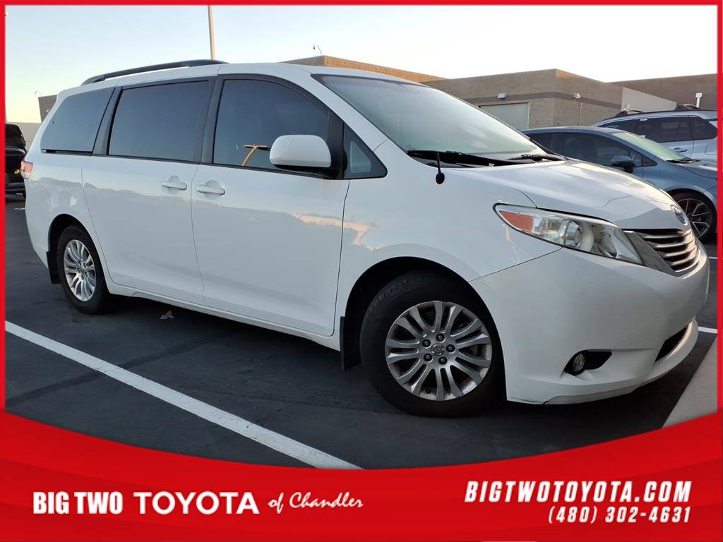 2014 Toyota Sienna XLE — Minivan — 131,894 mi — Chandler, AZ