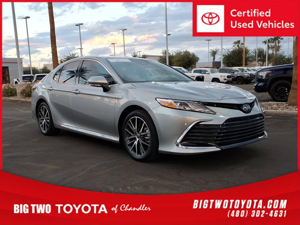 2021 Toyota Camry Hybrid XLE — Sedan — 15,194 mi — Chandler, AZ