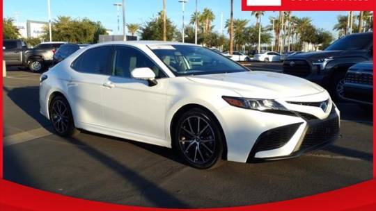 2023 Toyota Camry Hybrid SE — Sedan — 24,692 mi — Chandler, AZ