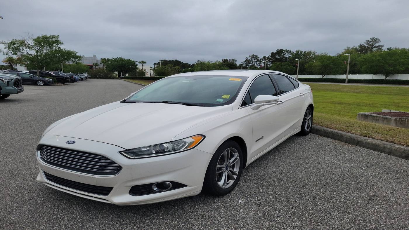 2015 Ford Fusion Hybrid Titanium — Sedan — 119,853 mi — Jacksonville, FL