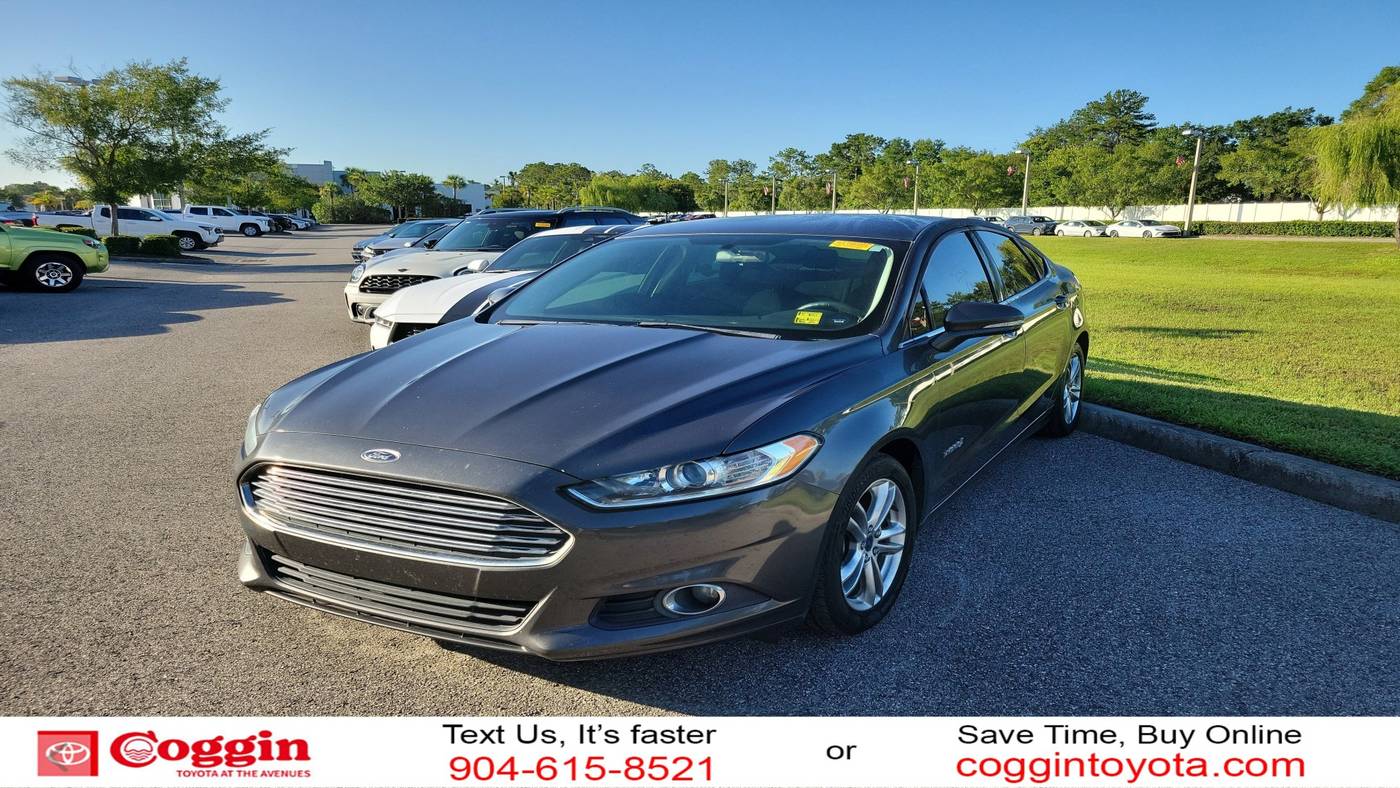 2016 Ford Fusion Hybrid SE — Sedan — 131,424 mi — Jacksonville, FL