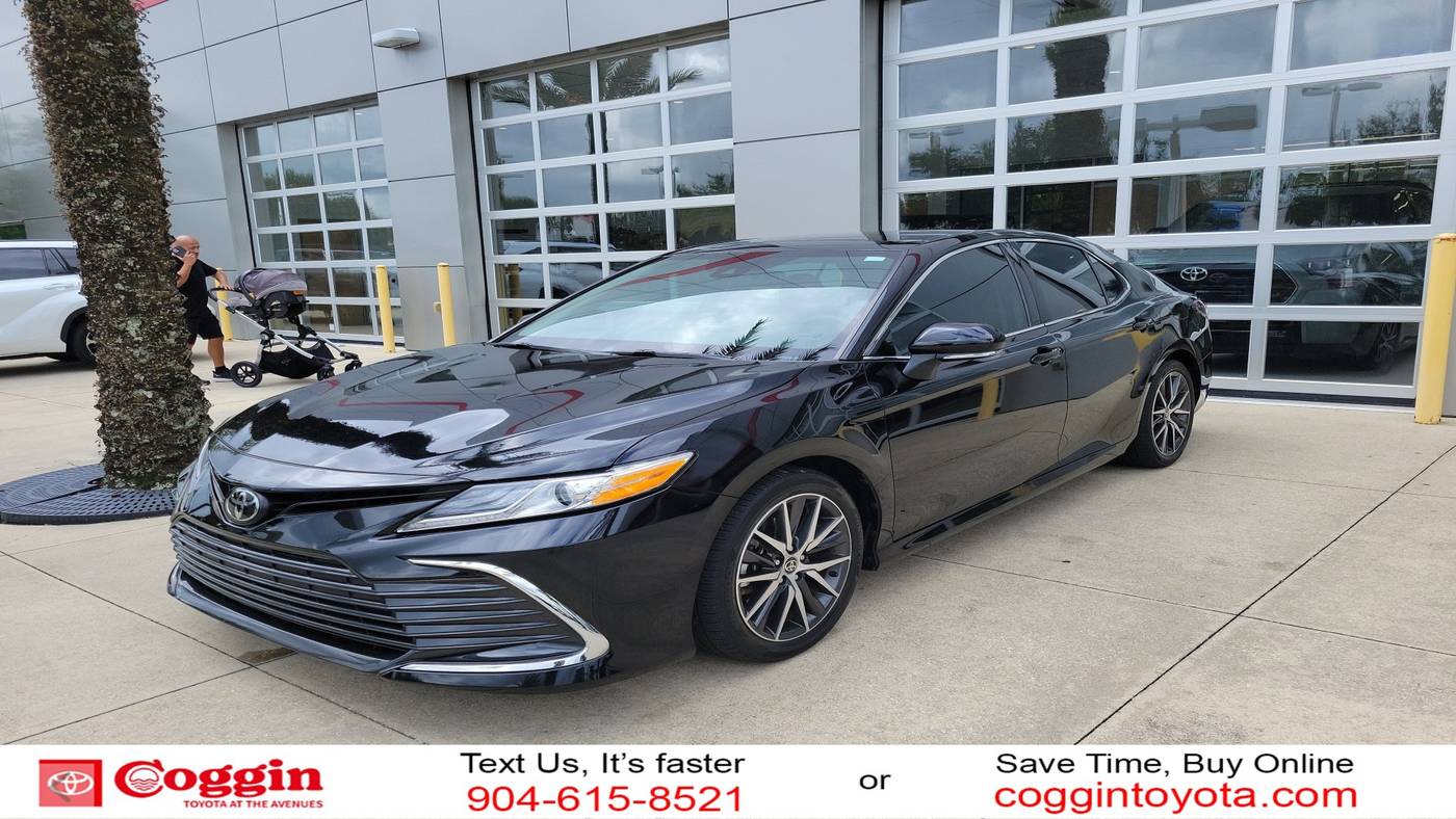 2022 Toyota Camry XLE — Sedan — 32,915 mi — Jacksonville, FL