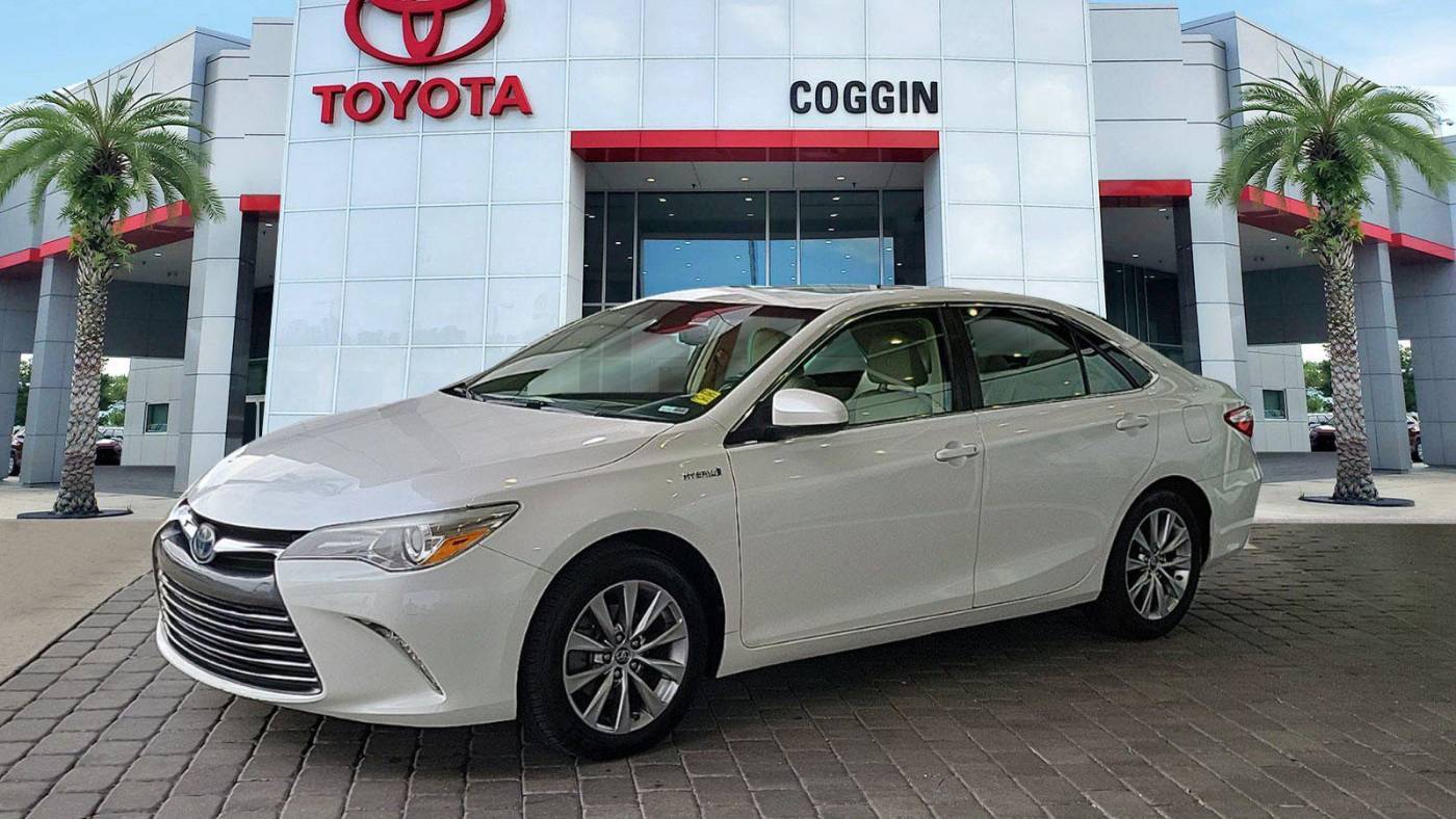 2015 Toyota Camry Hybrid XLE — Sedan — 67,473 mi — Jacksonville, FL