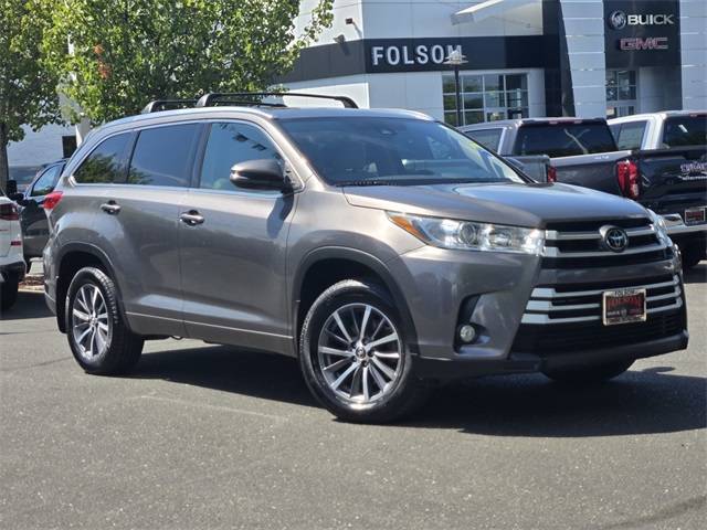 2017 Toyota Highlander SE V6 — SUV — 91,519 mi — Folsom, CA