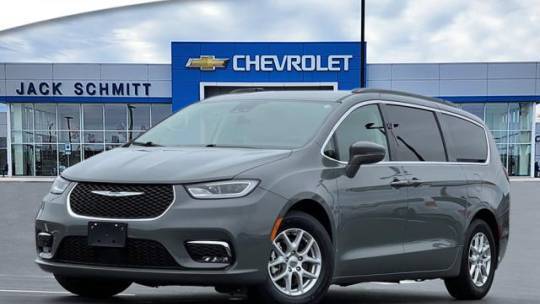 2022 Chrysler Pacifica Touring L — Minivan — 66,420 mi — Wood River, IL