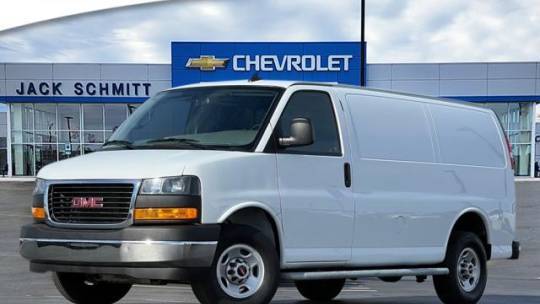 2022 GMC Savana Cargo Van Base — Cargo Van — 15,489 mi — Wood River, IL