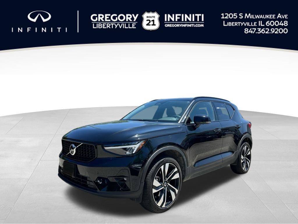 2025 Volvo XC40 Plus — SUV — 15,078 mi — Libertyville, IL