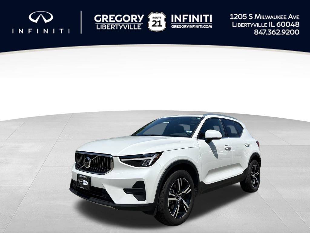 2025 Volvo XC40 Core — SUV — 13,291 mi — Libertyville, IL