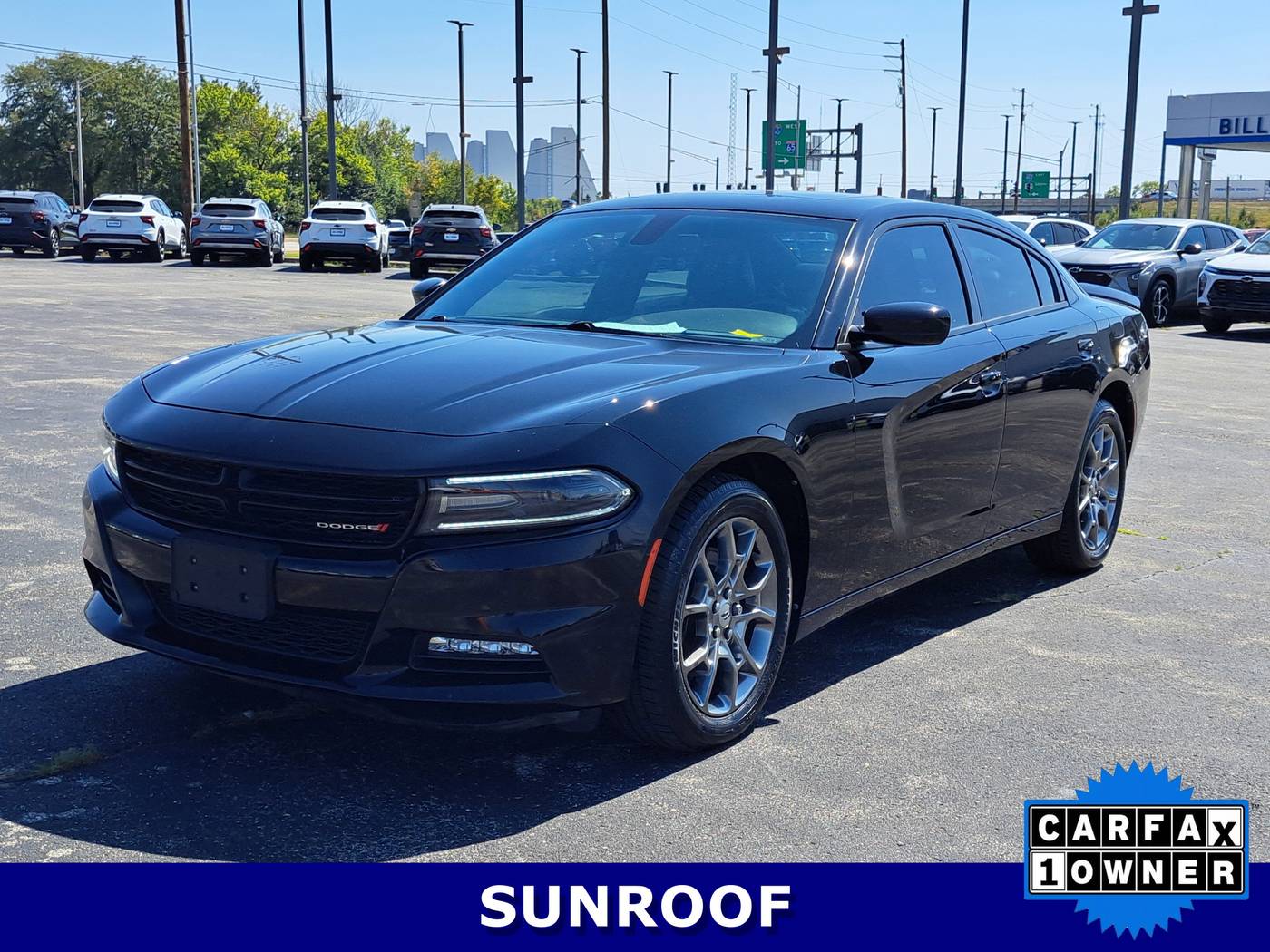 2017 Dodge Charger SXT — Sedan — 95,680 mi — Indianapolis, IN