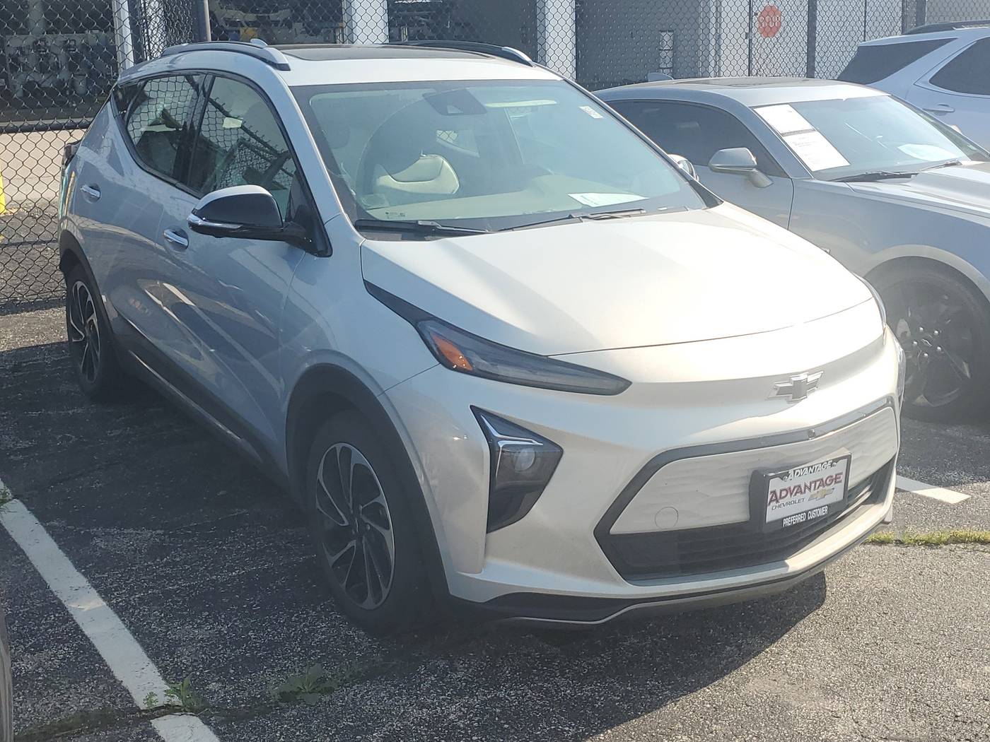 2022 Chevrolet Bolt EUV Premier — SUV — 17,932 mi — Indianapolis, IN