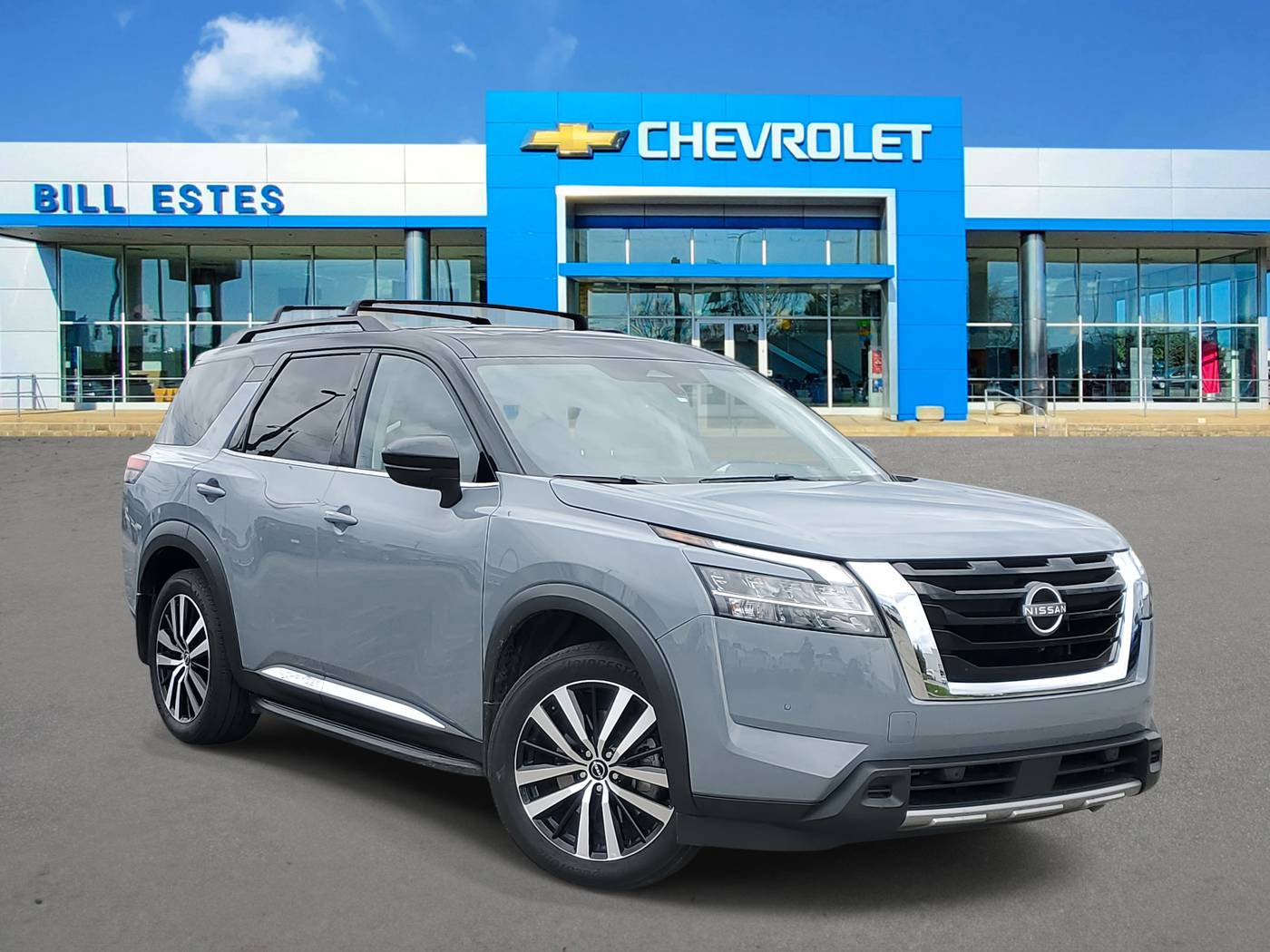 2023 Nissan Pathfinder Platinum — SUV — 24,782 mi — Indianapolis, IN