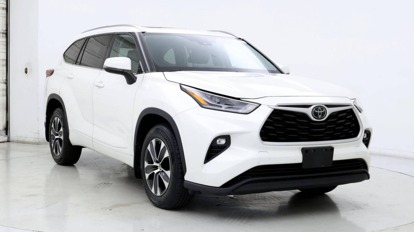 2021 Toyota Highlander XLE — SUV — 34,772 mi — Harrisonburg, VA