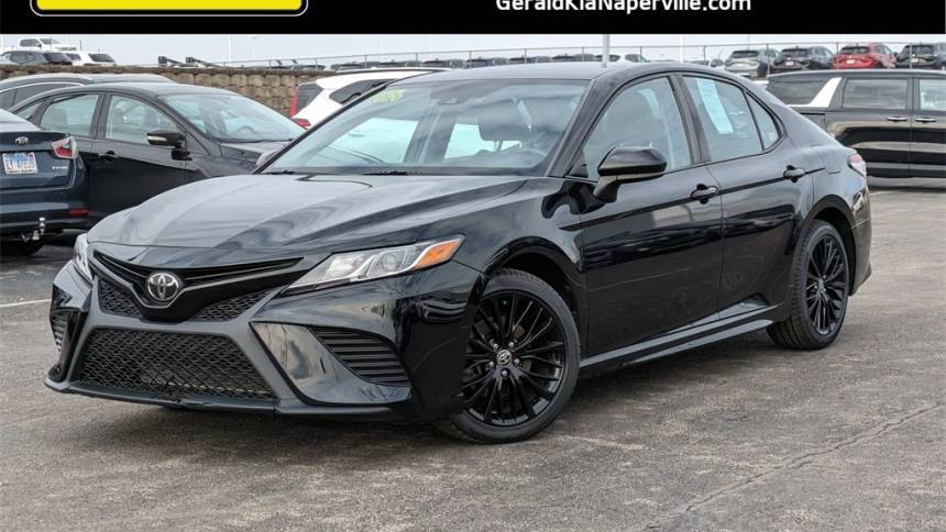 2020 Toyota Camry SE Nightshade — Sedan — 49,737 mi — Naperville, IL