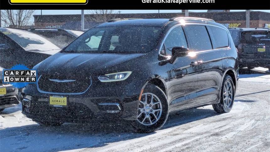 2021 Chrysler Pacifica Touring — Minivan — 52,577 mi — Naperville, IL
