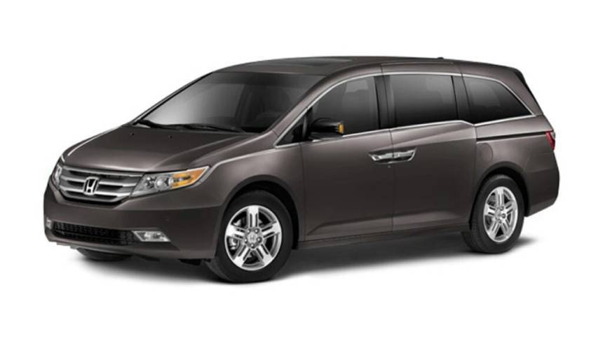 2012 Honda Odyssey Touring — Minivan — 223,493 mi — Naperville, IL