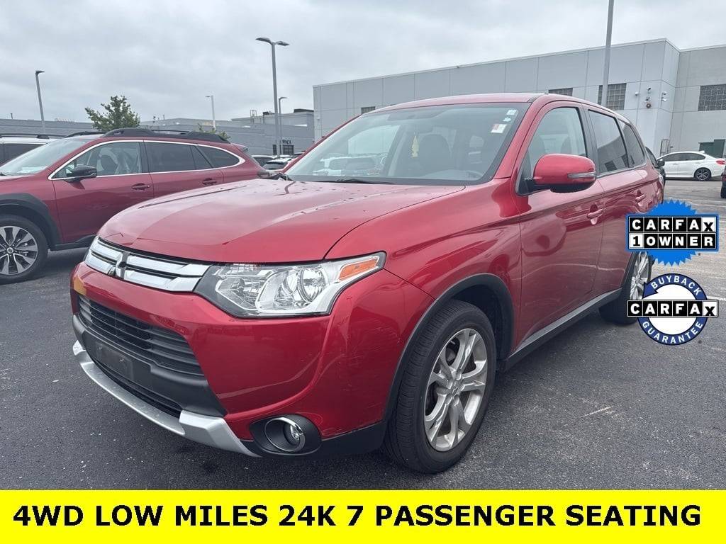 2015 Mitsubishi Outlander SE — SUV — 24,200 mi — Naperville, IL