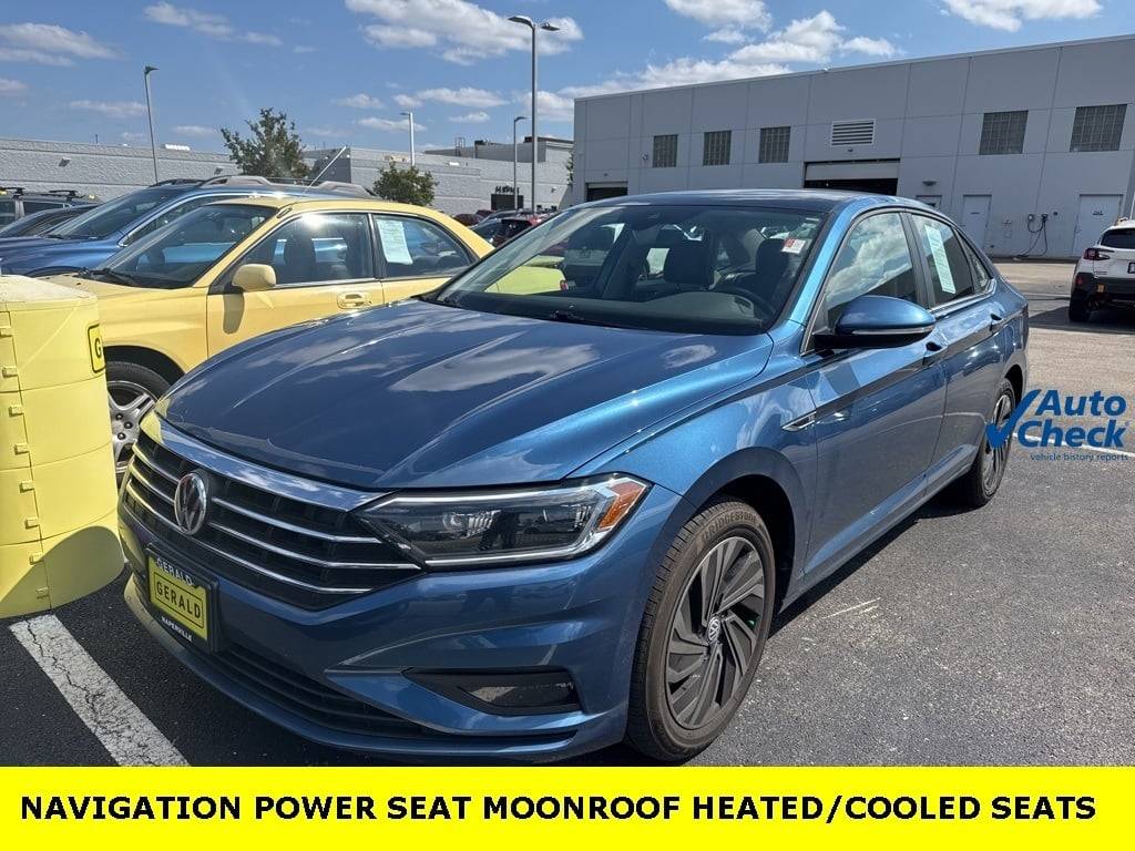 2019 Volkswagen Jetta SEL Premium — Sedan — 92,635 mi — Naperville, IL