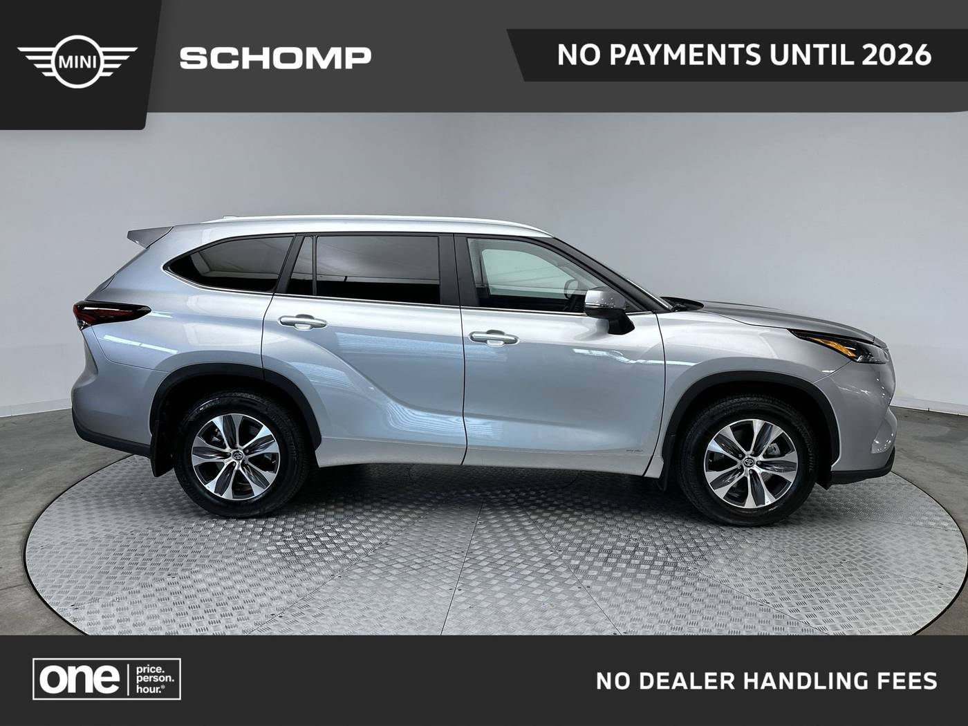 2024 Toyota Highlander Hybrid XLE — SUV — 7,758 mi — Highlands Ranch, CO