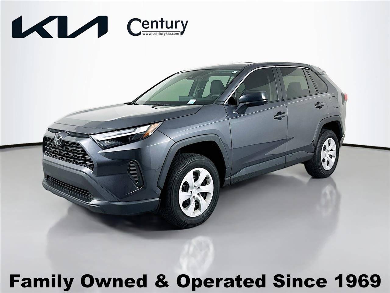 2024 Toyota RAV4 LE — SUV — 29,703 mi — Tampa, FL