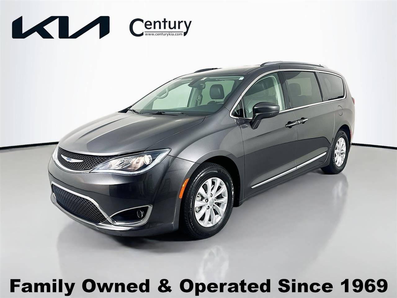 2018 Chrysler Pacifica Touring L Plus — Minivan — 59,816 mi — Tampa, FL
