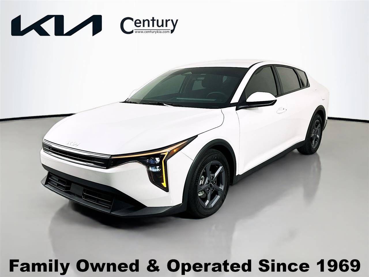 2025 Kia K4 LXS — Sedan — 1,056 mi — Tampa, FL