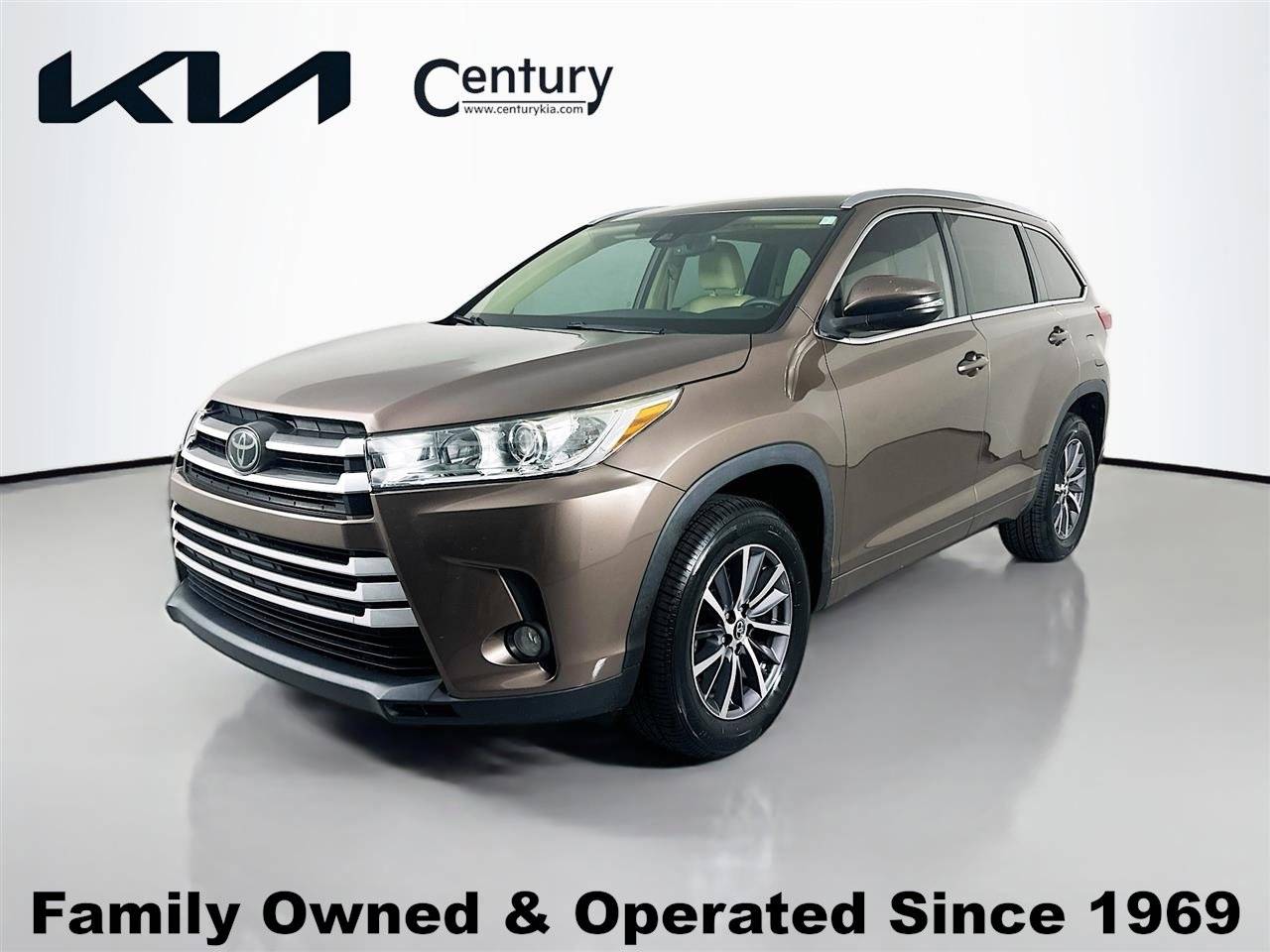2018 Toyota Highlander XLE — SUV — 75,101 mi — Tampa, FL