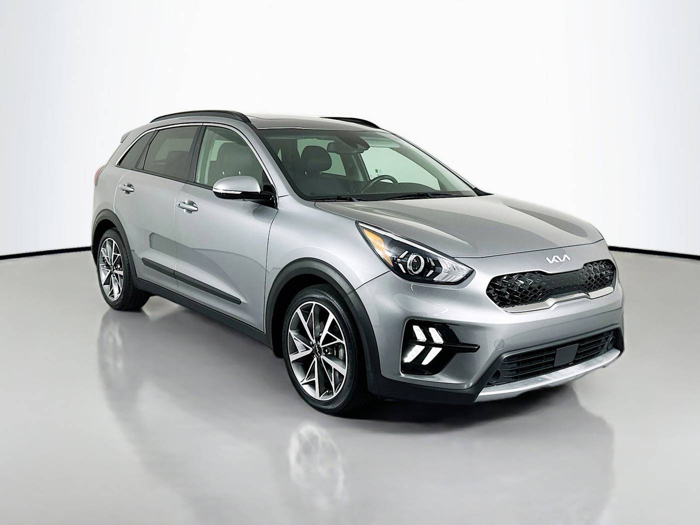 2022 Kia Niro Hybrid Touring SE — SUV — 28,815 mi — Tampa, FL