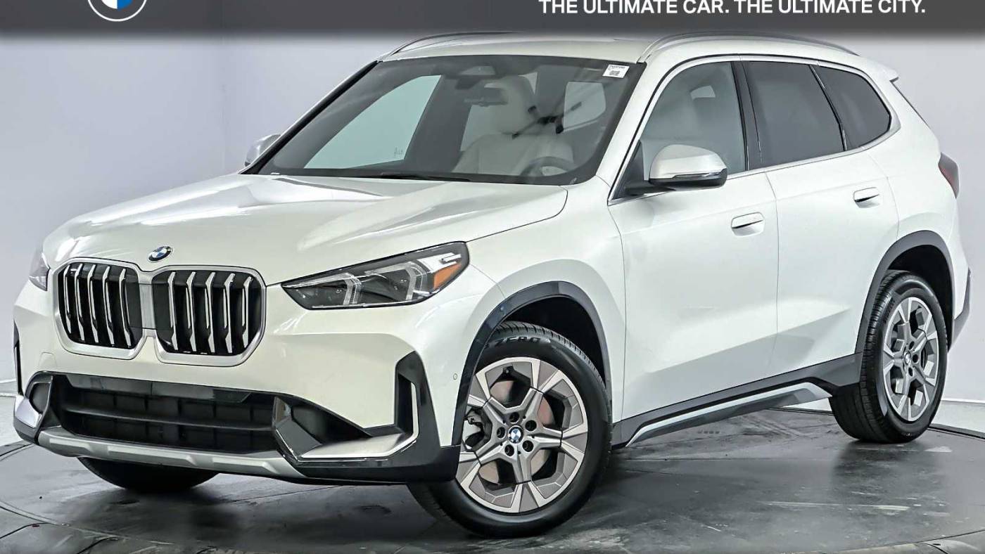 10 Reasons to Buy the 2023 BMW X1