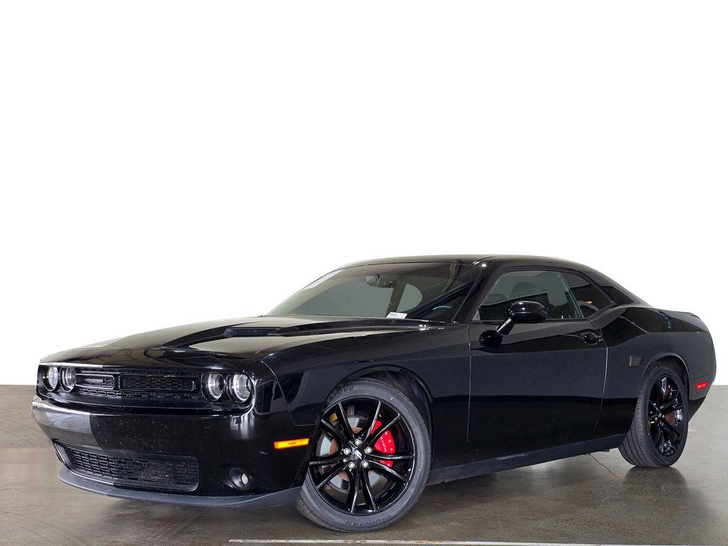 2017 Dodge Challenger SXT — Coupe — 36,625 mi — Lynnwood, WA