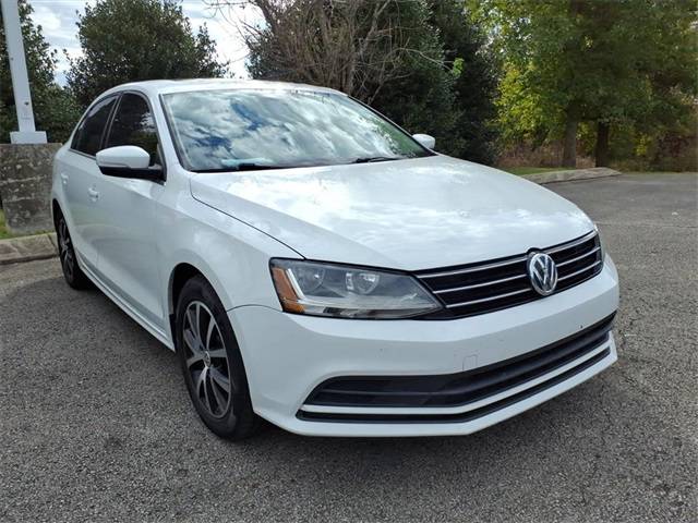 2017 Volkswagen Jetta 1.4T SE — Sedan — 129,934 mi — Clarksville, TN